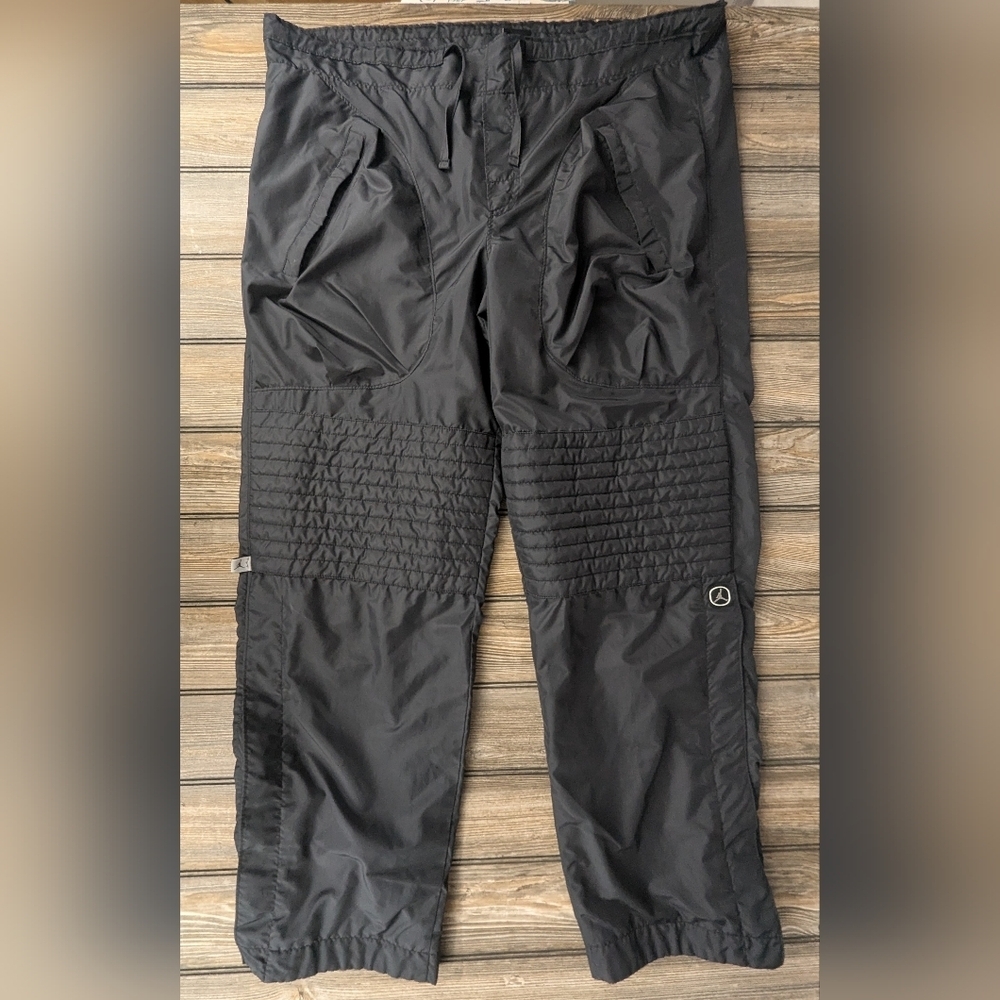 Michael Jordan Jumpman Size Medium Wind pants In Black With One Torn Snap